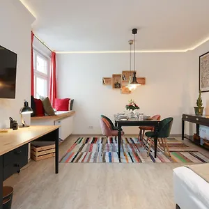 Apartment 4 Personen Altbau Nahe Kurfürstendamm, Berlin